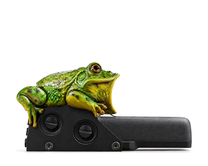 American BullFrog ♀ Optic Cover · Holographic